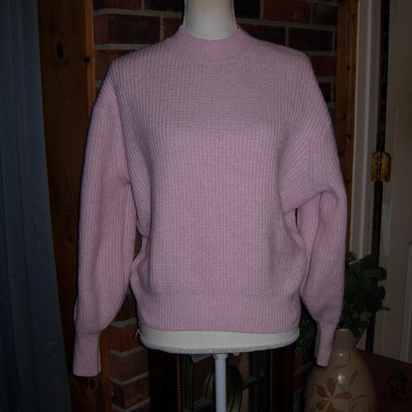H&M Sweaters - Light Baby Pink Sweater S
